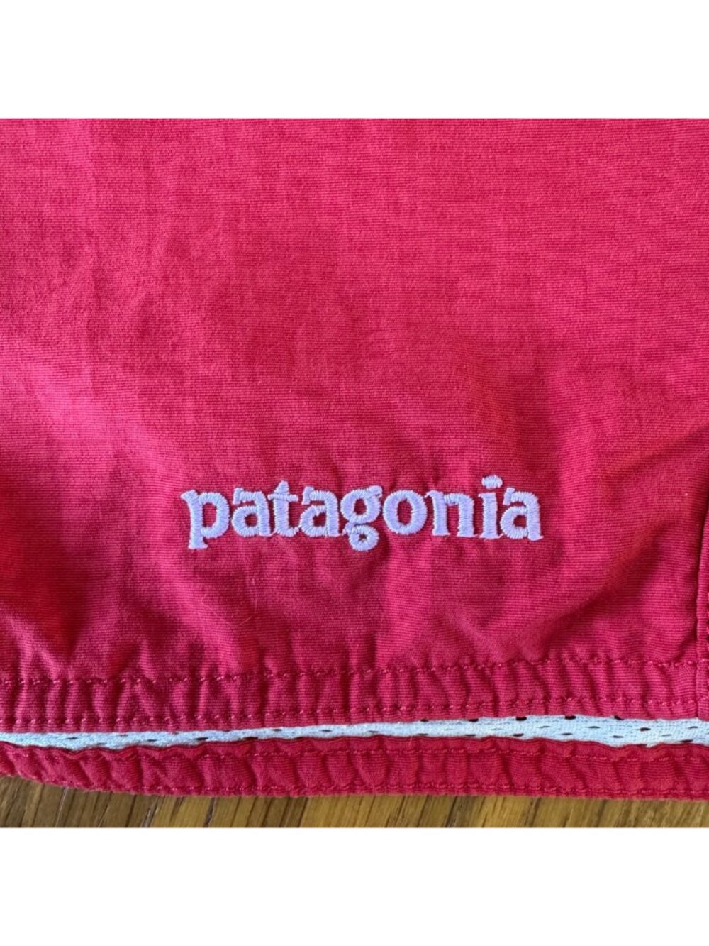 PATAGONIA Board Shorts Mens 34 Red Swim Trunks Lined Surf Boardshorts - Picture 5 of 9